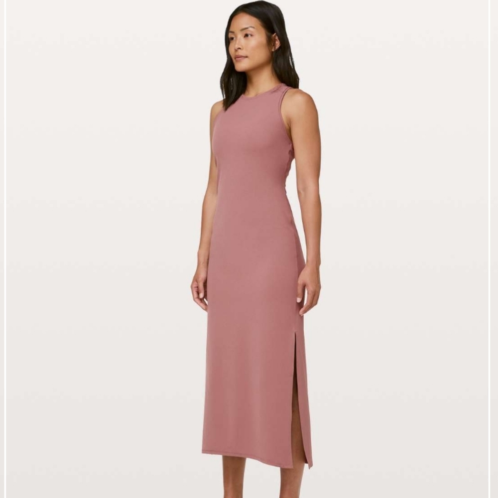 Lululemon Get Going Dress sz 4 color Red dust NWOT